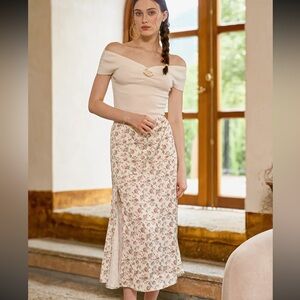 872. Floral side slit midi satin skirt tan